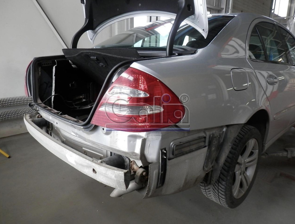 Оцинкованный фаркоп на Mercedes E-Class w211 седан 2002-2009 (без электрики), Galia M104C