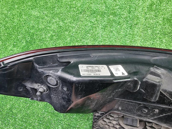 Фонарь правый внешний Mercedes E W213 (2020-2023)