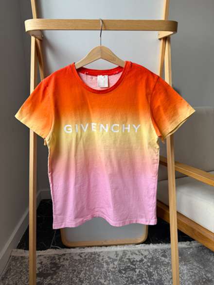 Костюм Givenchy, 140