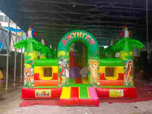 Коммерческий надувной батут "Джунгли" с горкой, 10*5*3 м