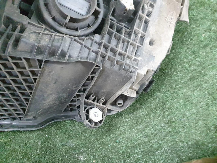 Битая Фара правая Mercedes C w205 (2018-2023) LED