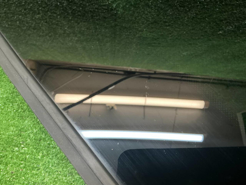 Форточка задняя левая VW Touareg 3 (2018-н.в.)