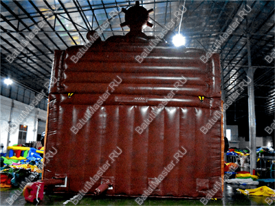 Надувной корабль "Весёлый Роджер Brown"