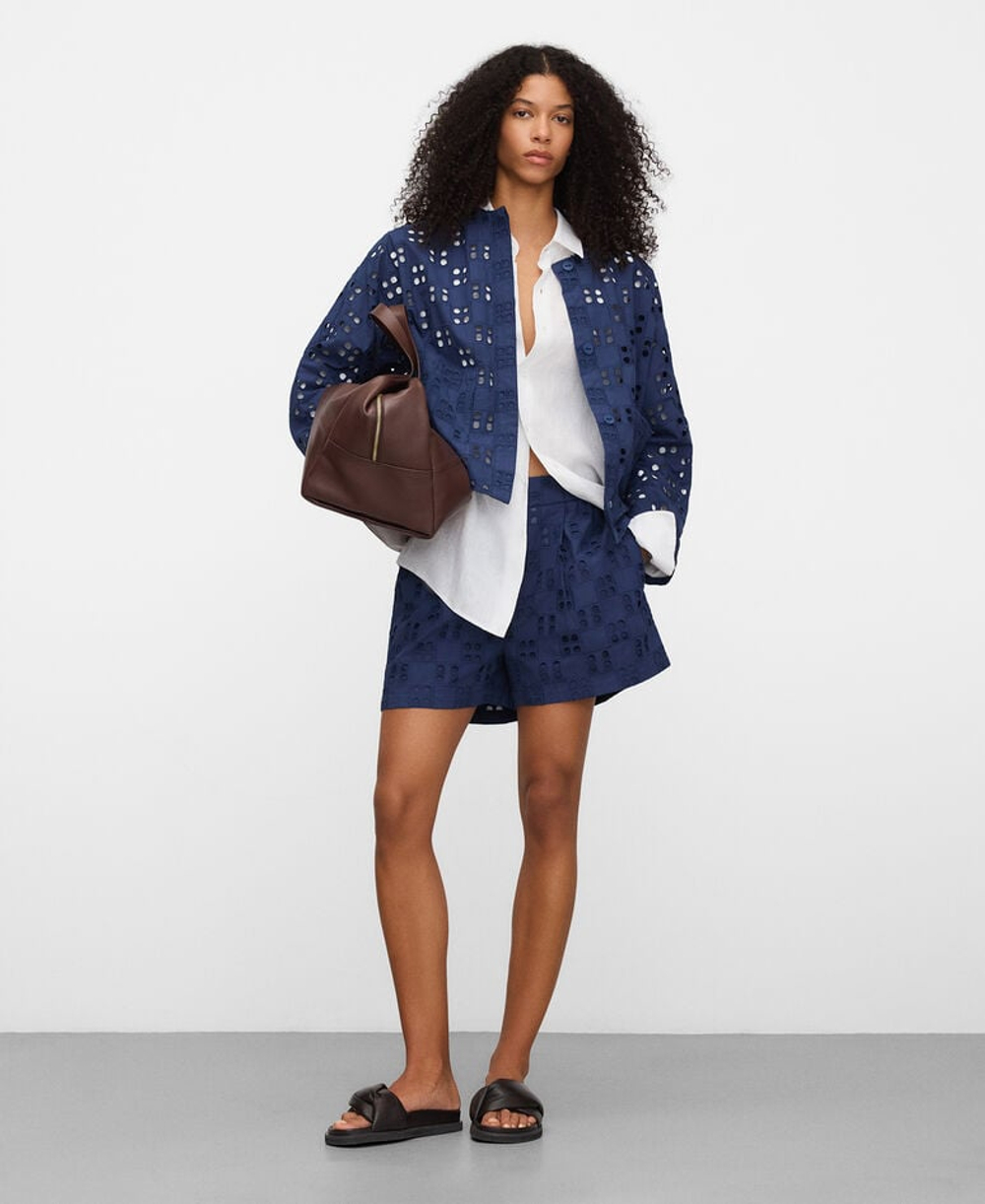 Adolfo Domínguez Шорты из английского вышитого поплина, синий