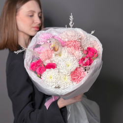 Букет нежный с орхидеей