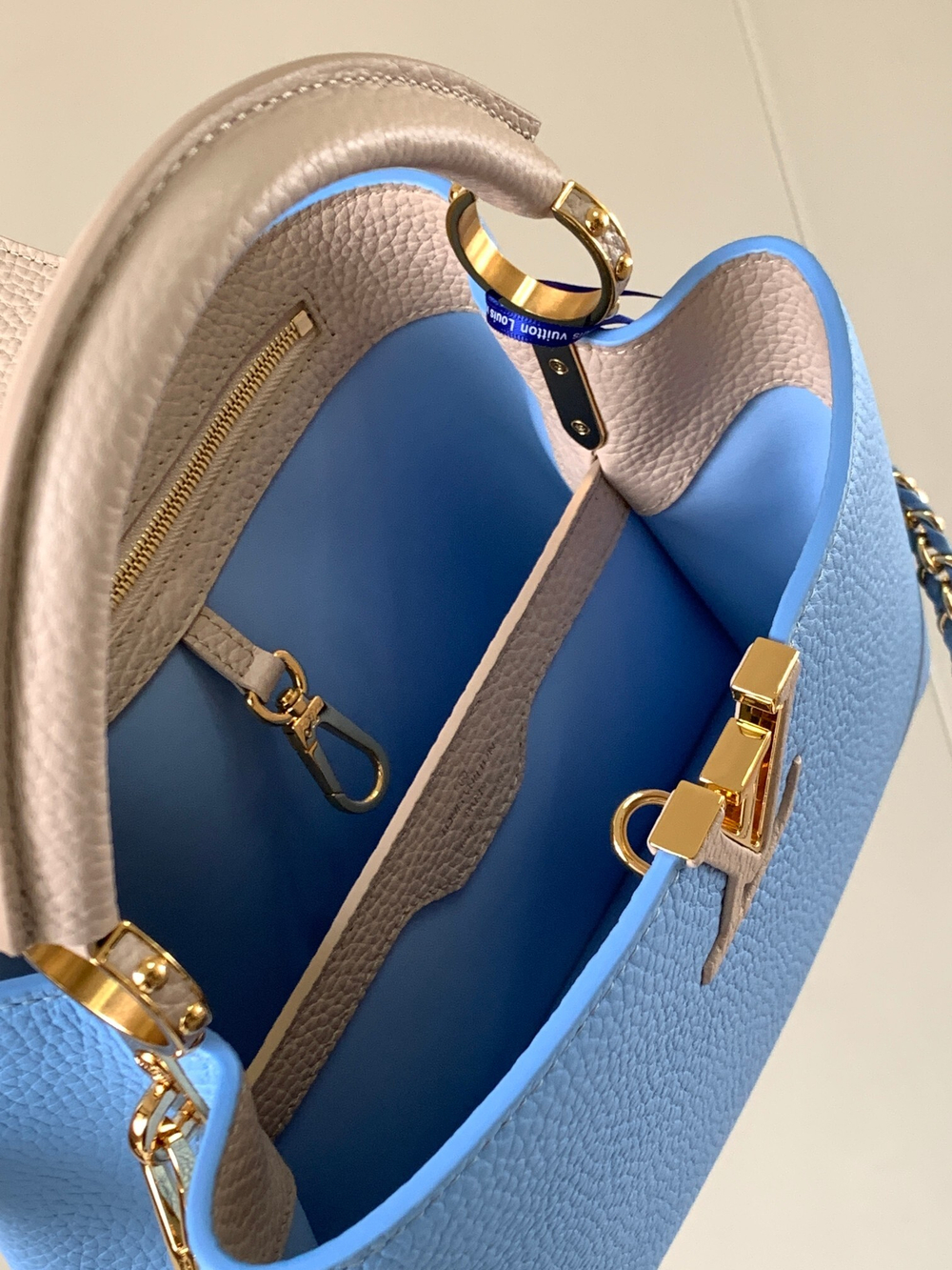 Louis Vuitton Capucines BB