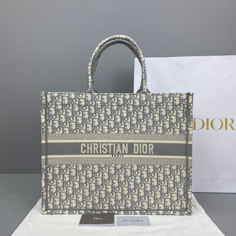 Christian Dior Book Tote 42 cm