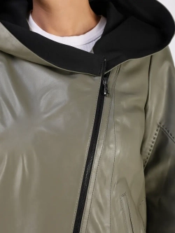 Кожаная куртка демисезонная с капюшоном