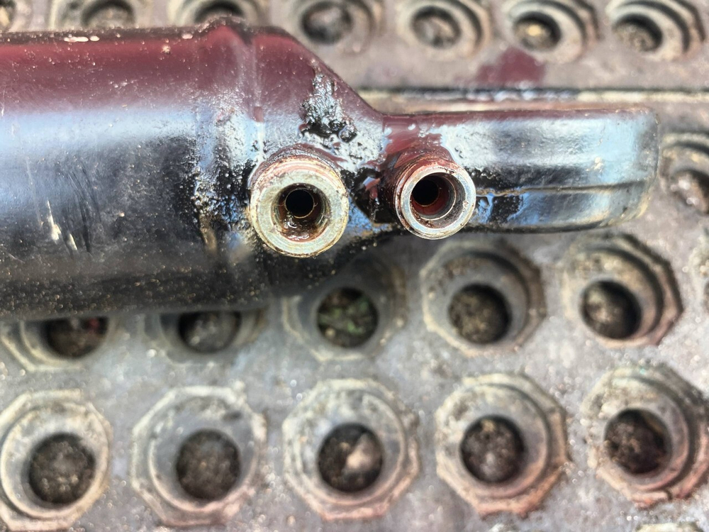 Цилиндр подъема кабины