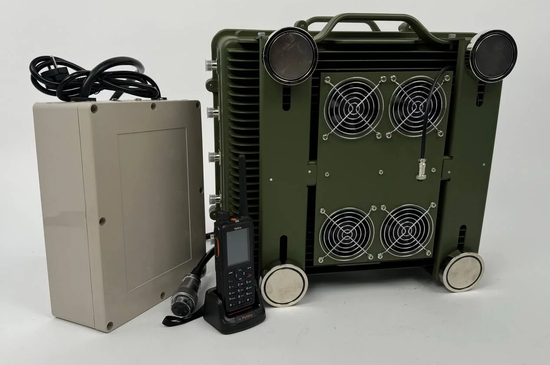 Подавитель БПЛА и FPV-дронов Герань-10 автомобильный 500Вт 10 каналов 400-5900 МГц с выносными магнитными антеннами