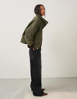 BERSHKA Стеганый бомбер, хаки