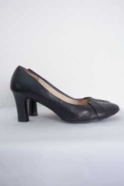 Туфли Covani лаконичные 39 размер