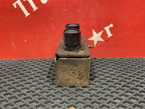 Кнопки подъёма кабины