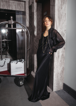 Бомбер из органзы в черном цвете