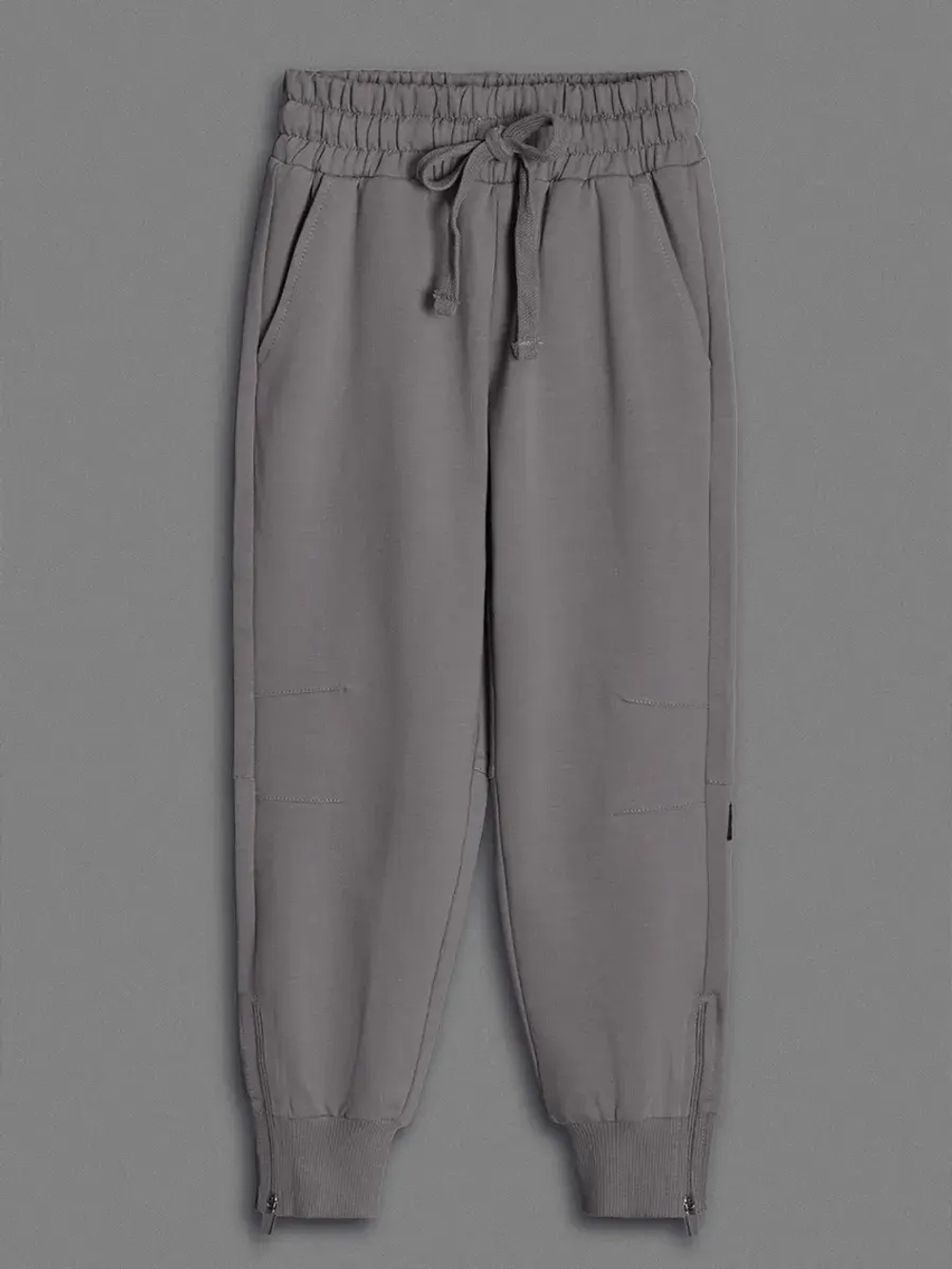 Спортивный костюм для девочки в школу