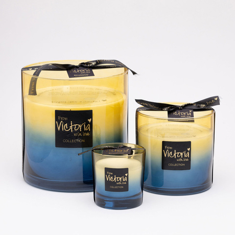 Свеча ароматическая 400г Victoria with Love Fade blue