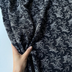 Фланель Грация на черном фоне