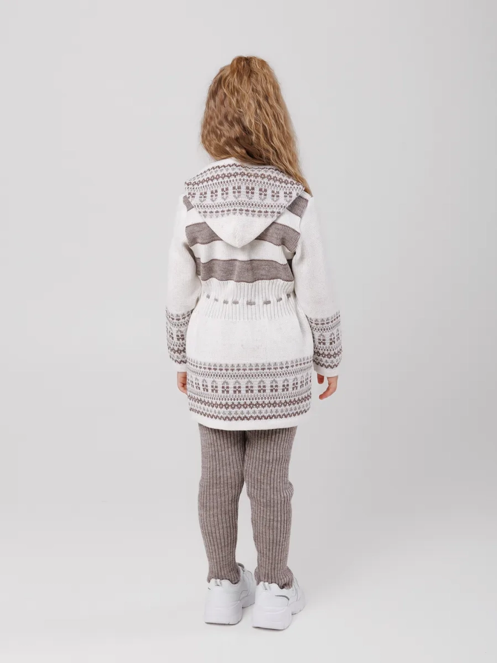 Кардиган вязаный на молнии с капюшоном для девочки