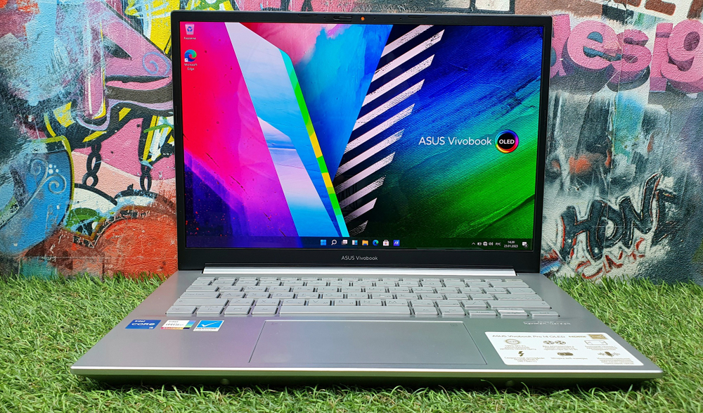 Ультрабук ASUS i5-11/16 Gb/2.5 K OLED 90Гц