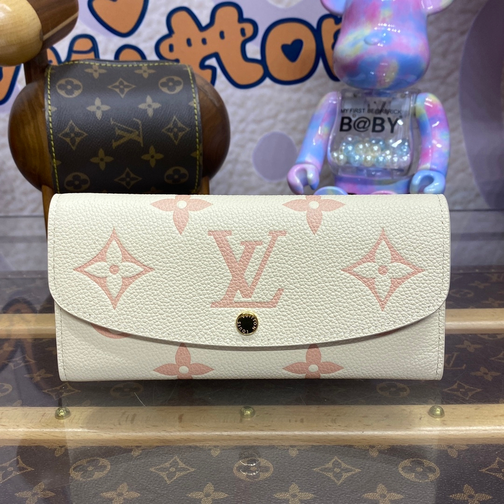 Louis Vuitton Emilie Wallet