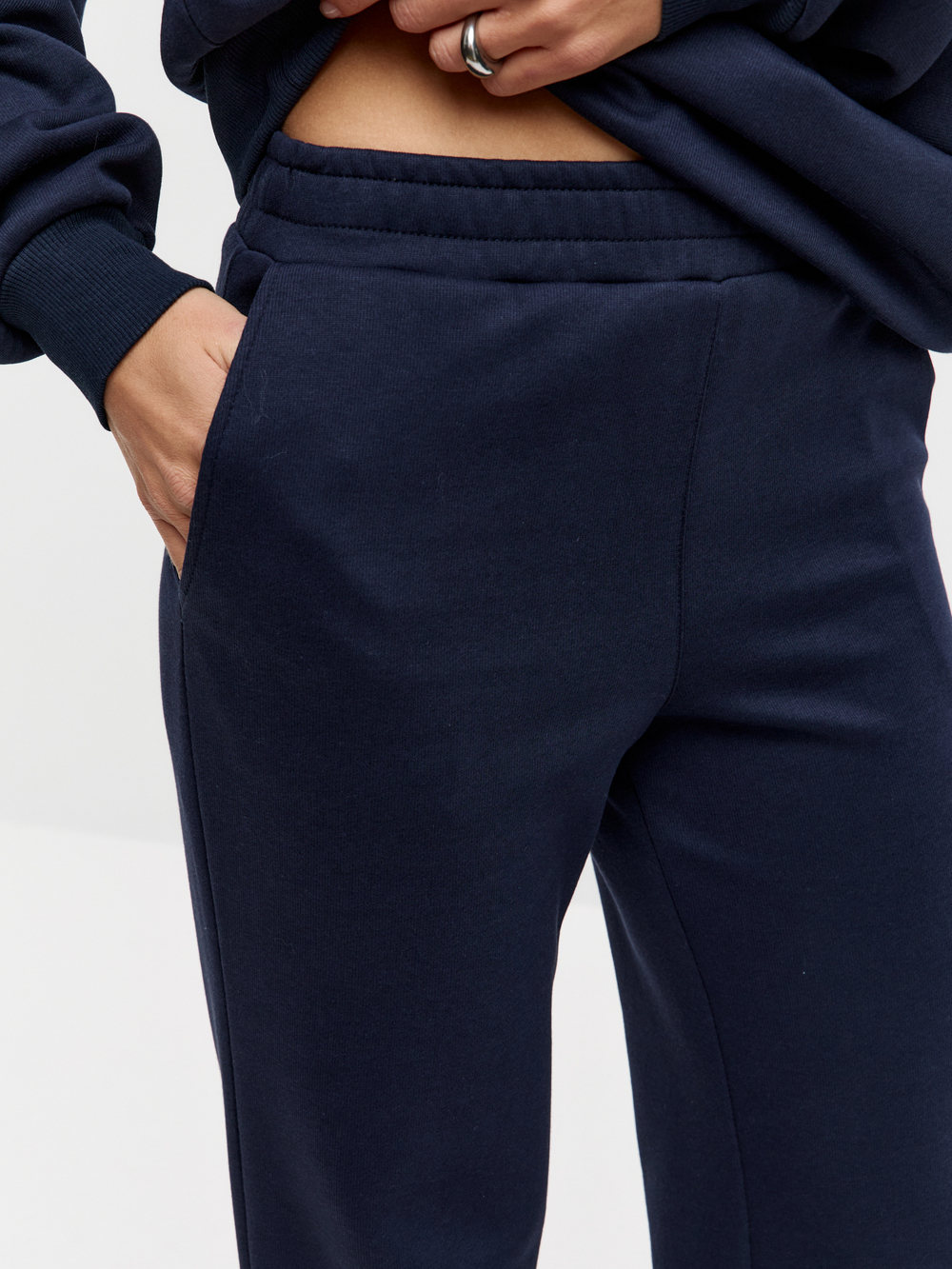 Темно-синие брюки Sean