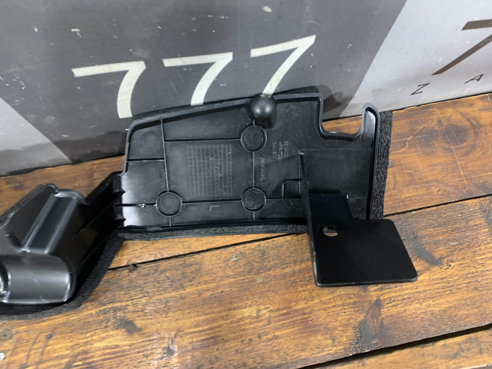 Дефлектор радиатора левый Haval Jolion 21-нв Б/У Оригинал 5514100XST01A