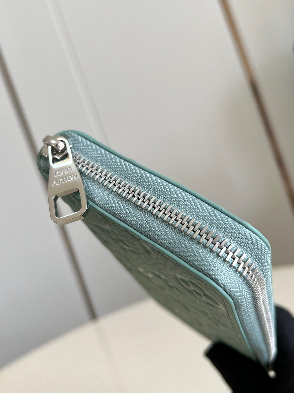 Louis Vuitton Zippy Vertical Wallet