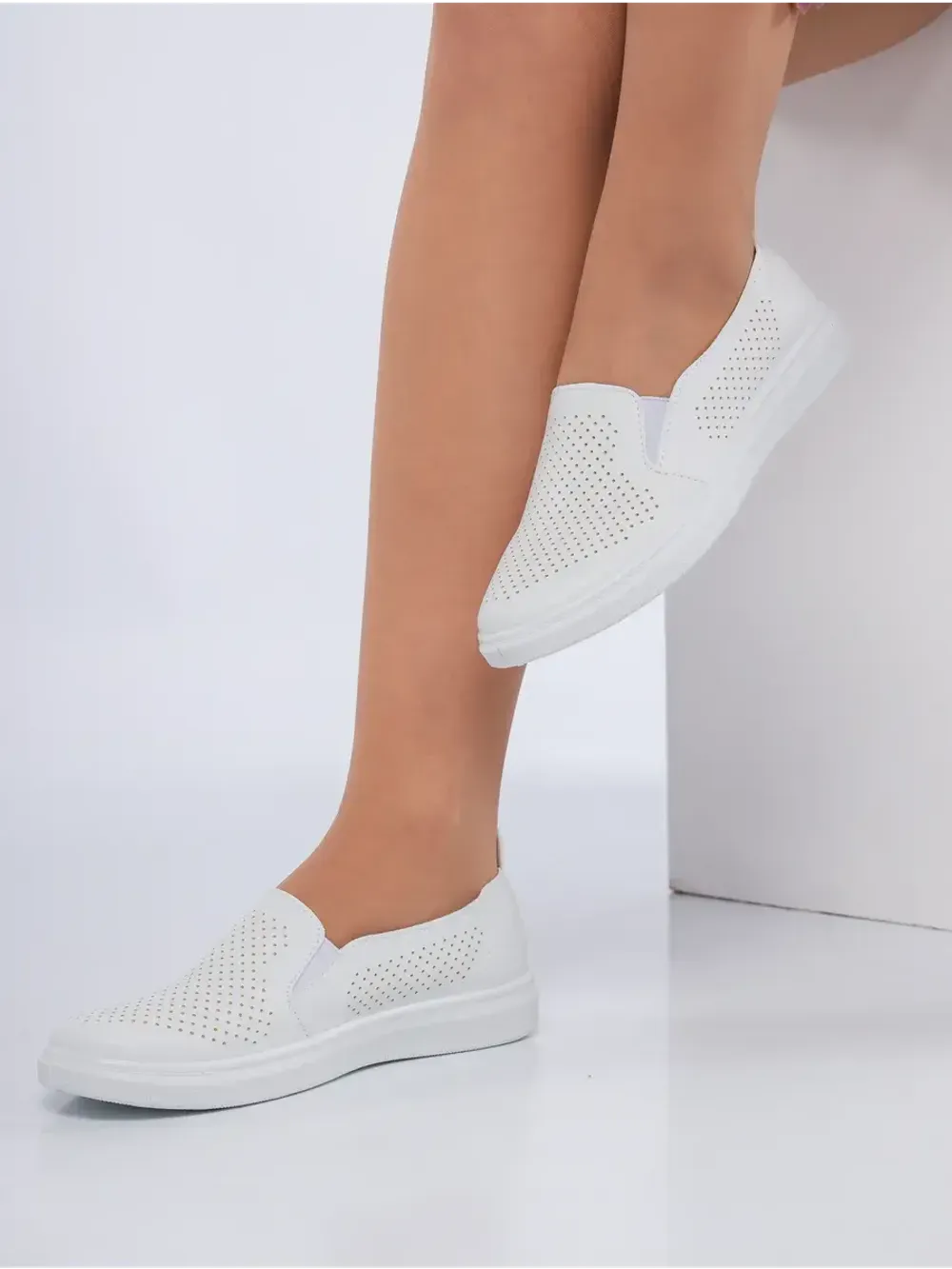 Мокасины летние с перфорацией