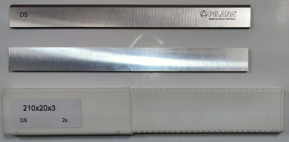 Нож строгальный "Pilana" DS 210х20х3 (шт.)