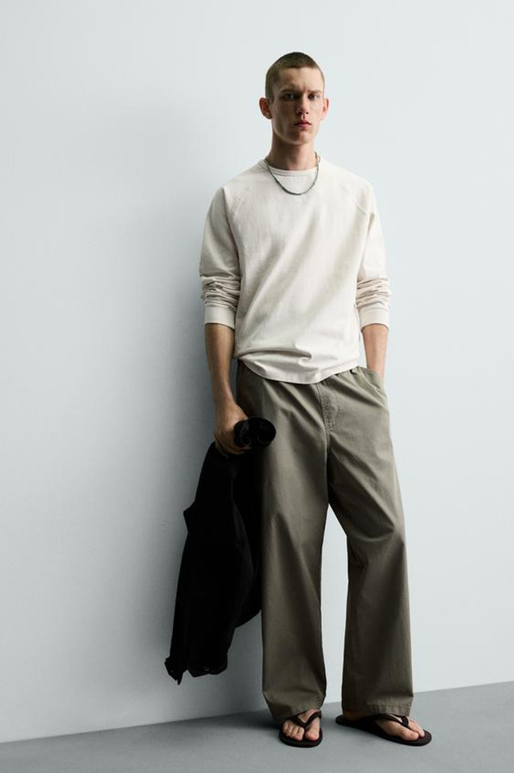 ZARA ХЛОПКОВЫЕ БРЮКИ RELAXED FIT, СВЕТЛЫЙ ХАКИ