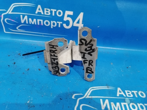 Петля двери передней правой TOYOTA CAMRY 1993