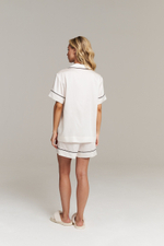 Шорты с кантом из тенселя айвори