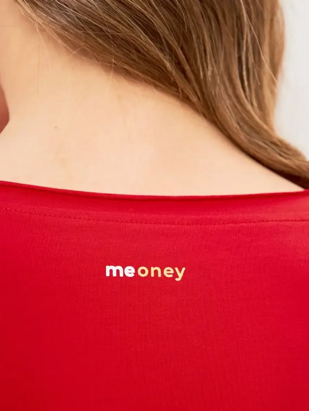 Лонгслив оверсайз с рукавом 3/4