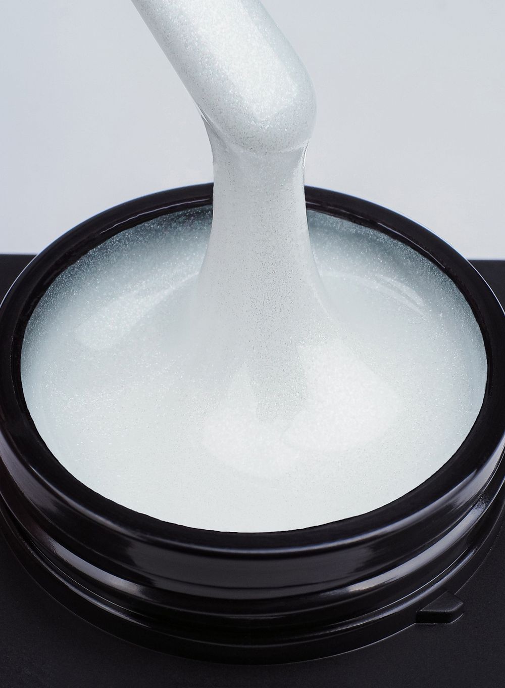 Monami Cloud Dancer Gel - Гель моделирующий молочный с шиммером 01, 15 гр