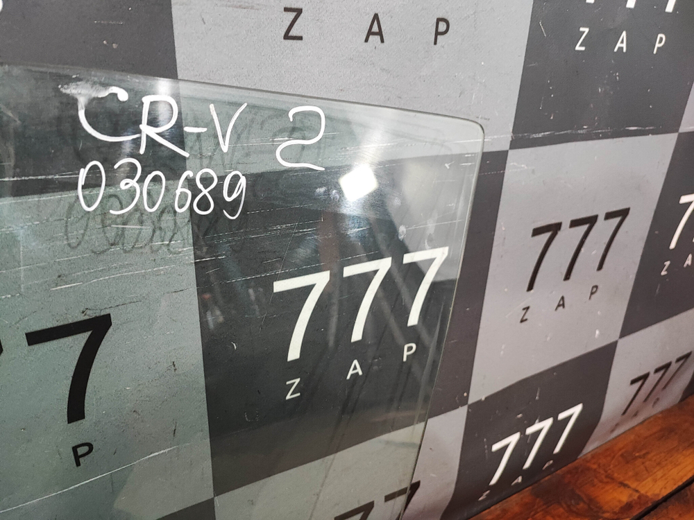 Стекло двери передней левой Honda CR-V 2 (RD) 01-06 Б/У  73350SCAG10
