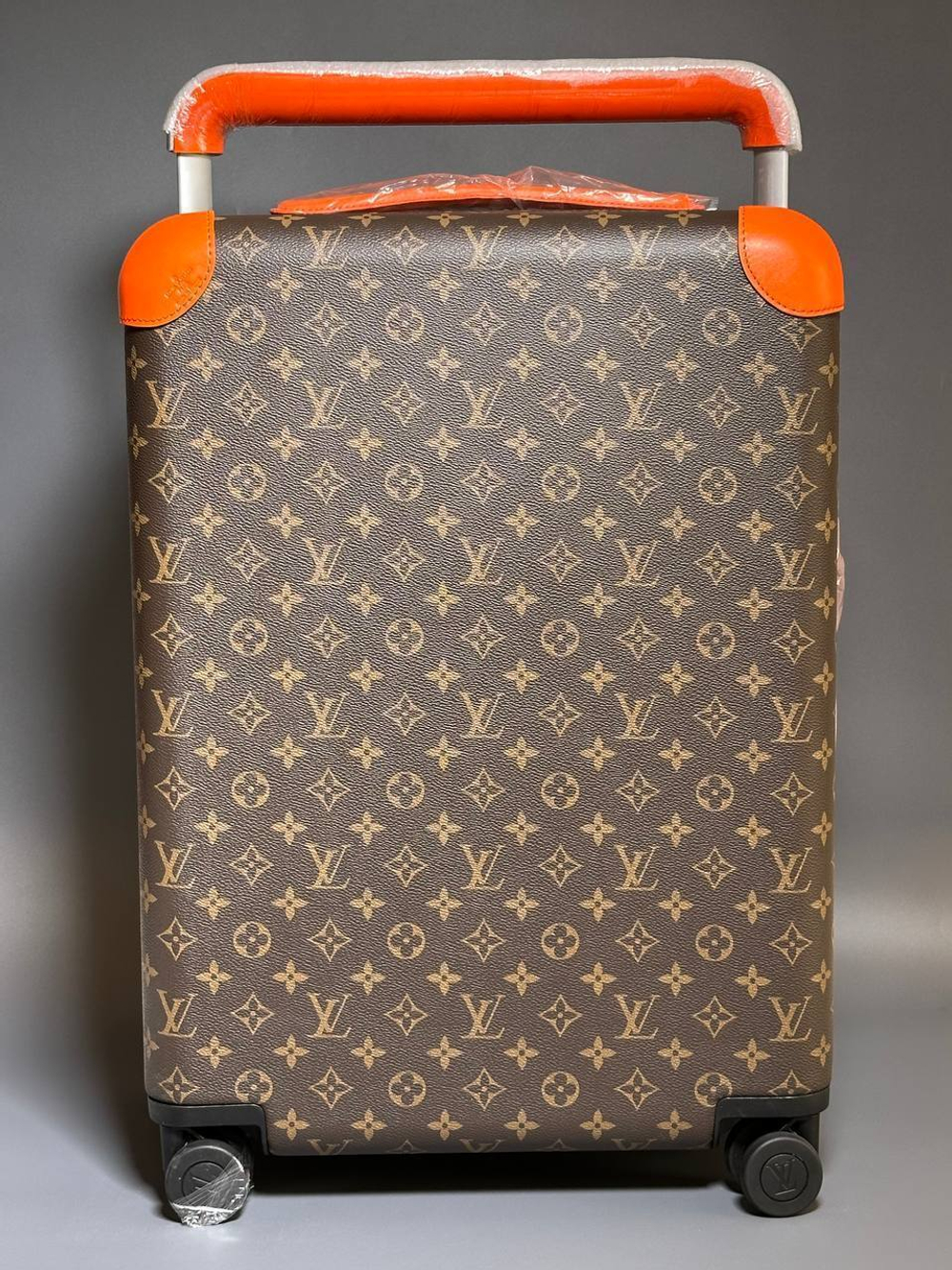 Чемодан Louis Vuitton