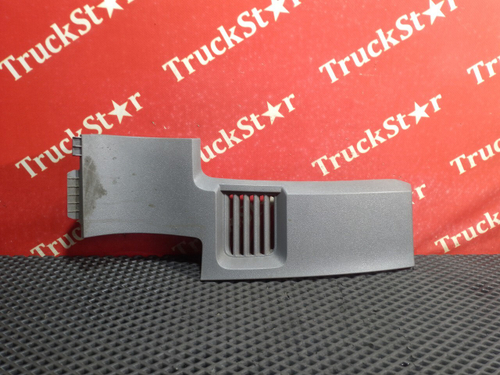 Накладка панели приборов левая 2018 год.