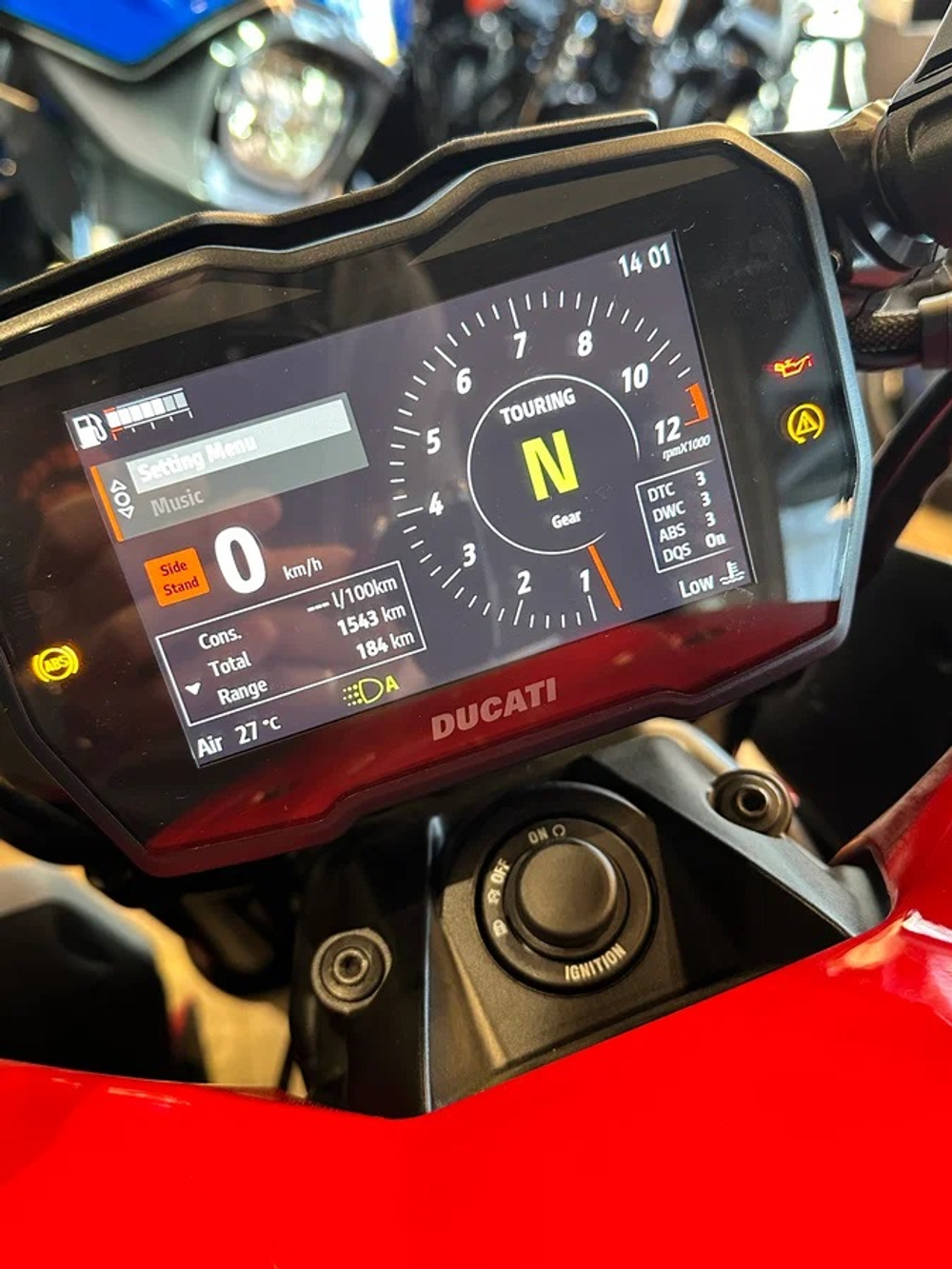 Ducati Diavel V4 (2023)