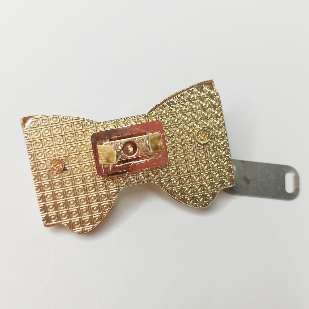 Замок вертушка на винтах 40*58 Золото