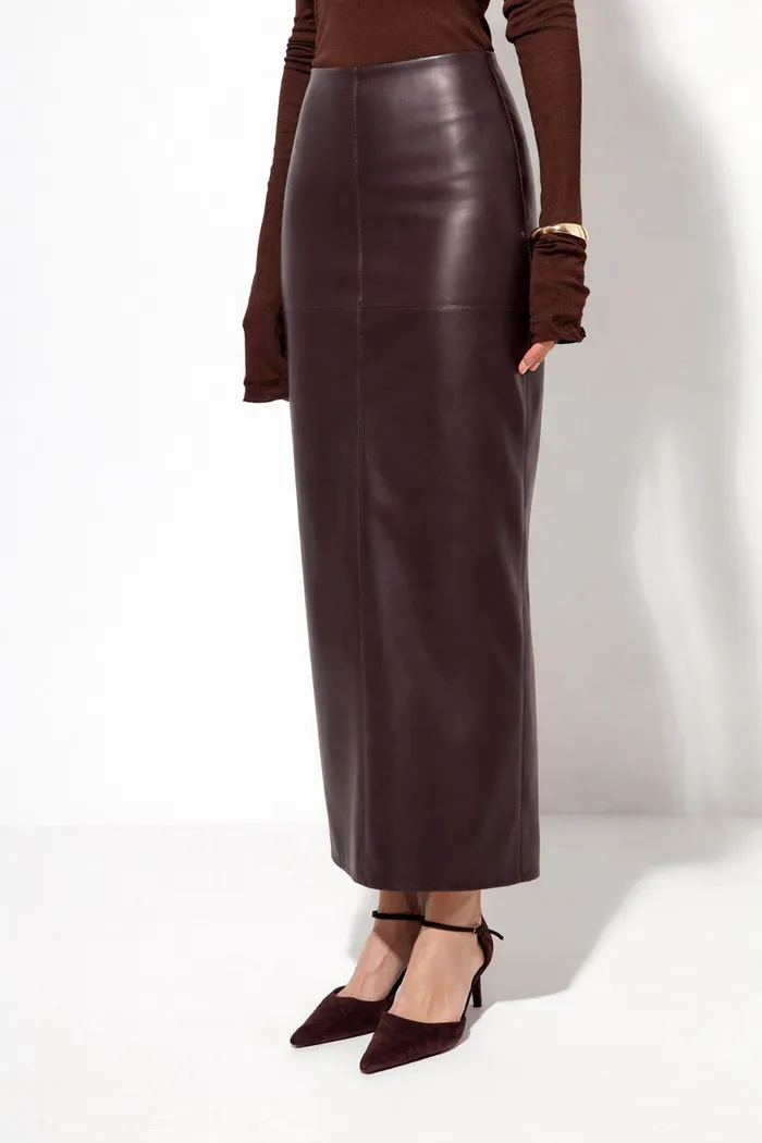 Юбка карандаш из экокожи шоколадного цвета