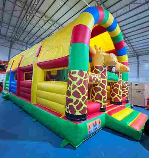 Коммерческий надувной батут «Страна Сафария 3» с крышей, 10x5x5 м