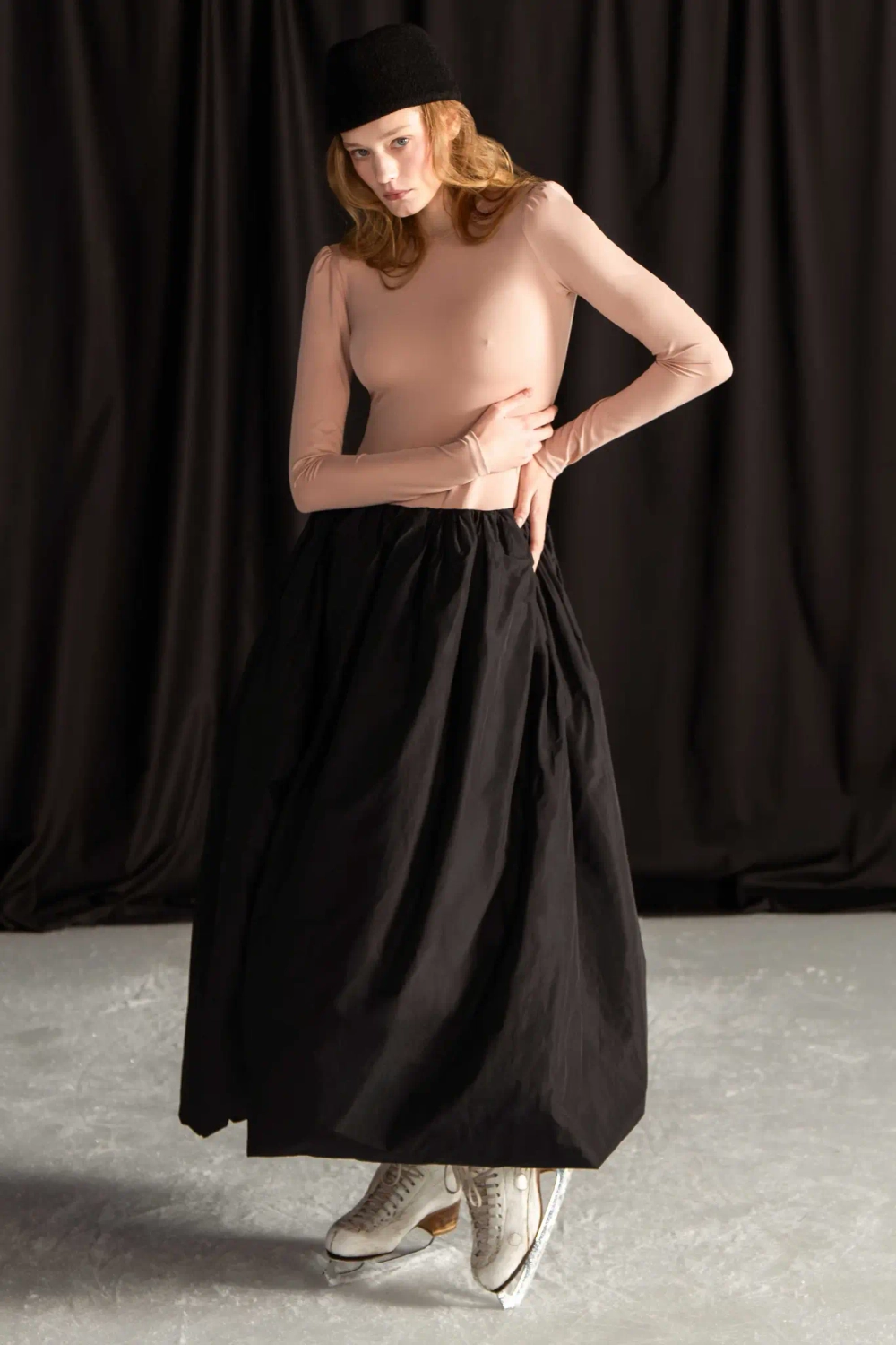 Платье-макси с пышной юбкой