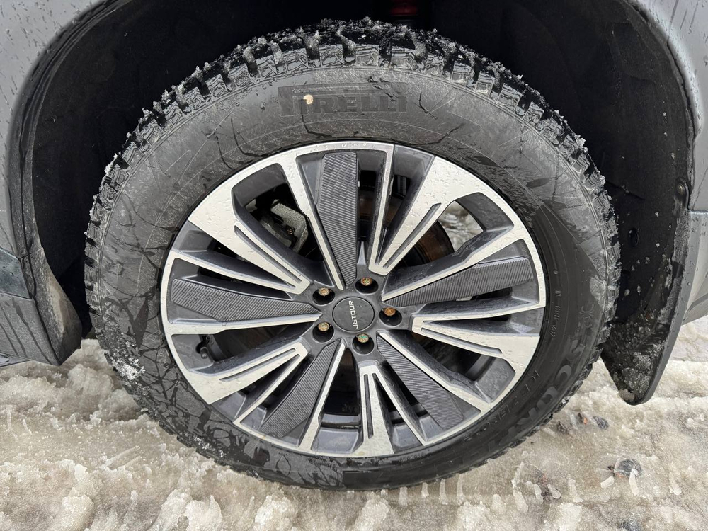 JETOUR Dashing 1.6T DCT Luxury 190,35 л.с.