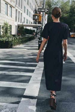 ZARA ДЛИННОЕ ДЖИНСОВОЕ ПЛАТЬЕ — ZW COLLECTION, СИНИЙ