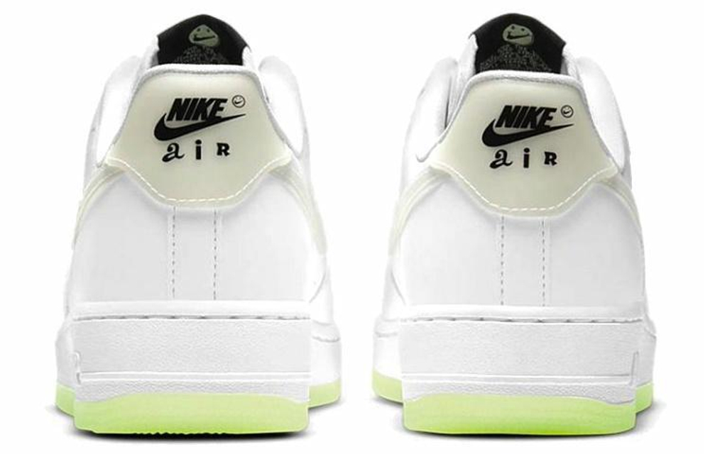 Кроссовки Nike Air Force 1 Have A Nike Day (Женская размерная сетка)