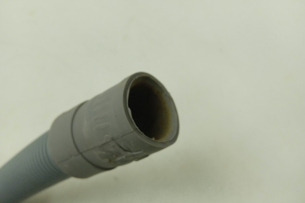 EW6S4R06W кт144 Сливной шланг для стиральной машины Electrolux EW6S4R06W б/у