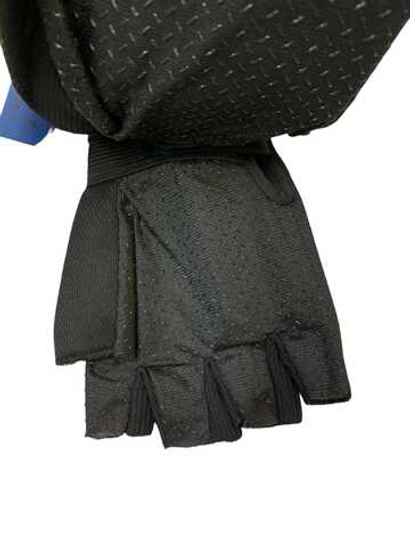 Перчатки. Мужские. Материал верха: Спец. материал. Подклад: Спец. материал. Без пальцев.12 шт в упаковке, разные цвета.Тактические