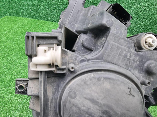 Фара правая Mercedes V W447 (2014-н.в.) LED