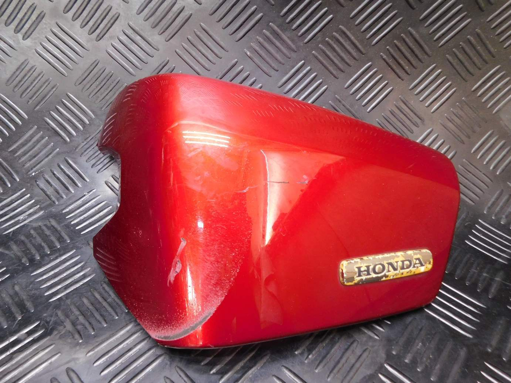 Пластик боковой левый Honda Shadow 750 RC50 83600-MEGA 051128