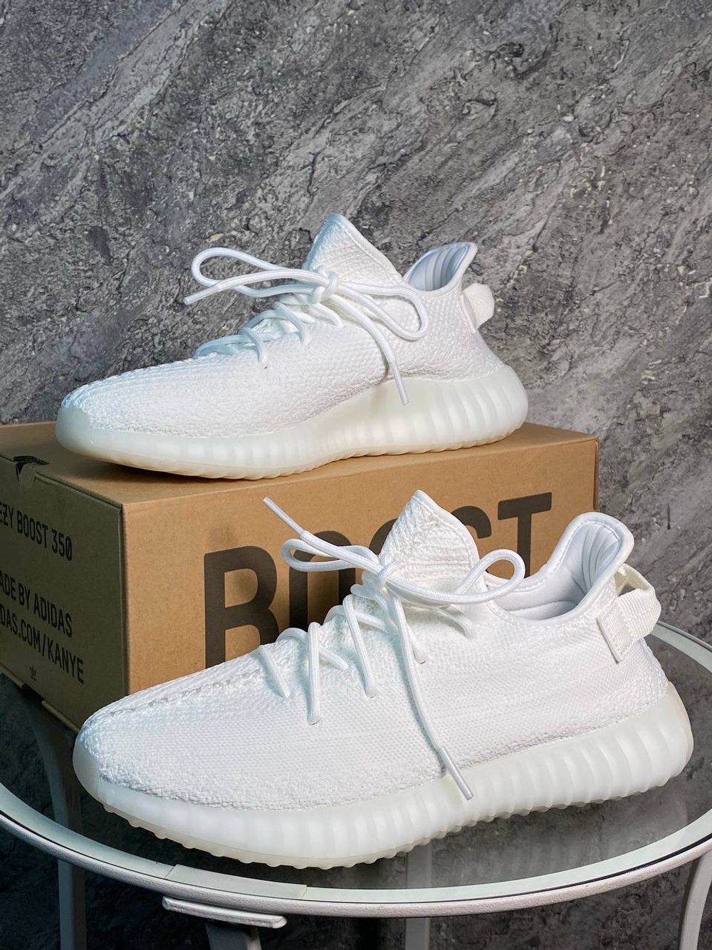 Кроссовки Adidas